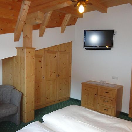 Hotel Garni Klocker Kaltenbach Habitación foto