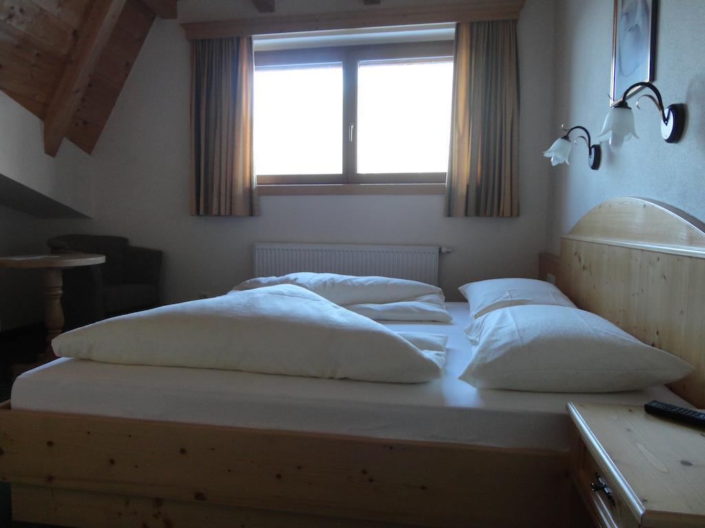 Hotel Garni Klocker Kaltenbach Habitación foto