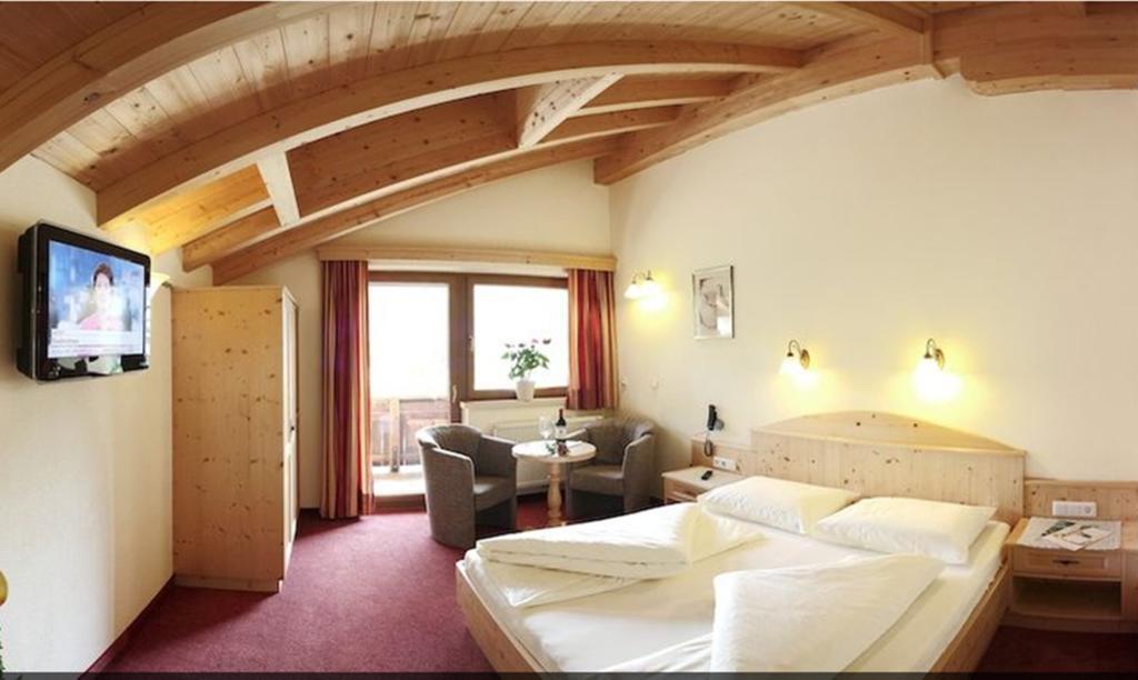 Hotel Garni Klocker Kaltenbach Habitación foto